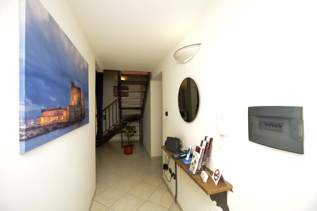 Italia Apartment Napoli Esterno foto